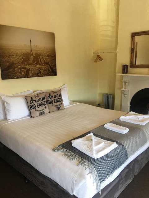 Circa 1902 Queenscliff - Accommodation Newcastle 3