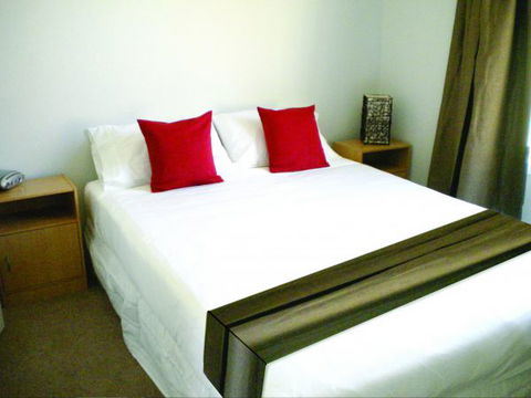 Cohuna Bankhead Terraces - Accommodation Newcastle 1