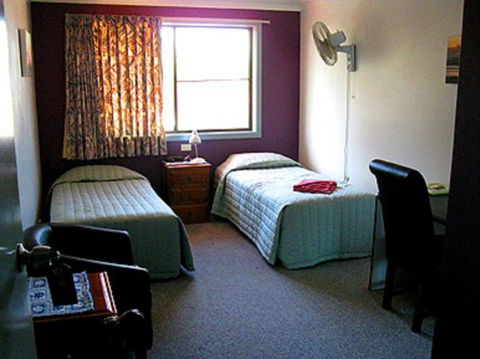 Edge Guest Rooms - Accommodation Newcastle 0