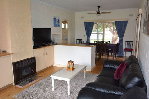 Goolwa Getaway - Accommodation Newcastle 2
