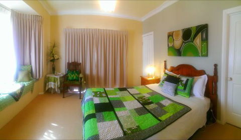 Grovely House Bed And Breakfast - Accommodation Newcastle 6