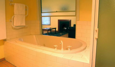 Boronia Peak Villas - Accommodation Newcastle 4