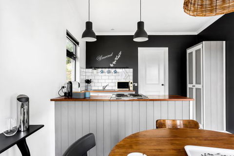 Karawatha Cottages B&B - Accommodation Newcastle 7