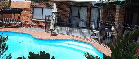 Karina Mews B&B - Accommodation Newcastle 0