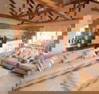 The Menzies Retreat - Accommodation Newcastle