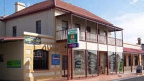 Victoria Hotel At Port MacDonnell - Accommodation Newcastle 4