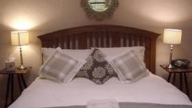 Stirling House - Accommodation Newcastle 0