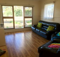 Mel Jays in Kingscote - Accommodation Newcastle