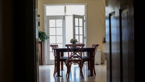 Merewether Beach House  - Accommodation Newcastle 3