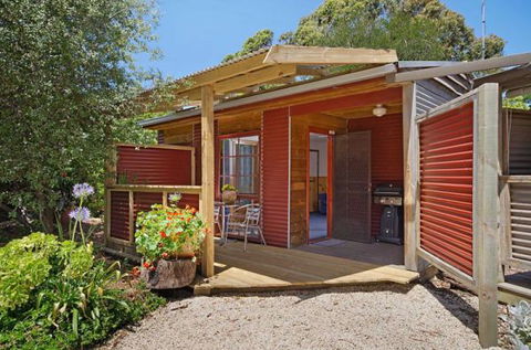 Ocean Grove Cedar Cabins - Accommodation Newcastle 1