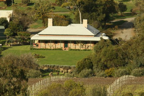 Oliver's White Hill Bed And Breakfast - Accommodation Newcastle 1