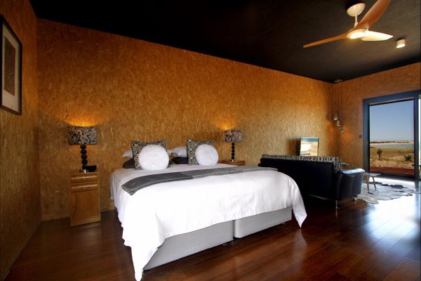 Perlubie SA Accommodation Newcastle