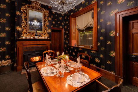 Rathmore - Accommodation Newcastle 2