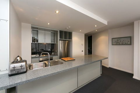 Ropers Alpine Apartments - Accommodation Newcastle 2