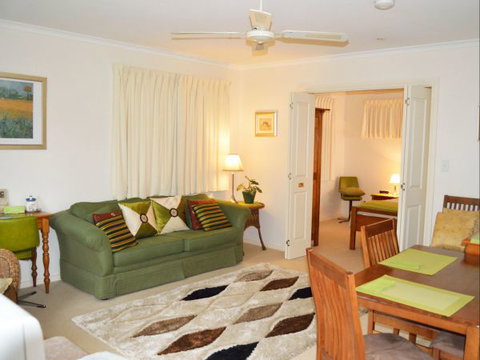 Strathlyn Bed And Breakfast - Accommodation Newcastle 9