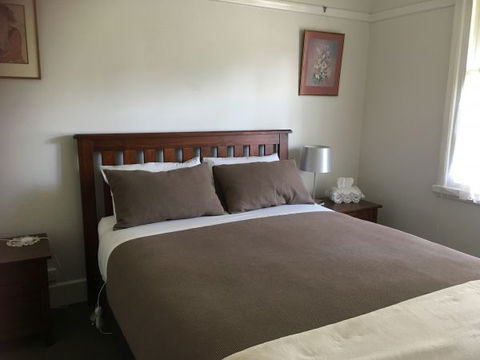 Valley View Cottage - Accommodation Newcastle 3