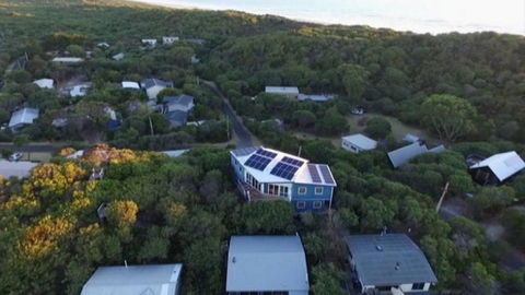 Sandy Point Beach Escape - Accommodation Newcastle 6