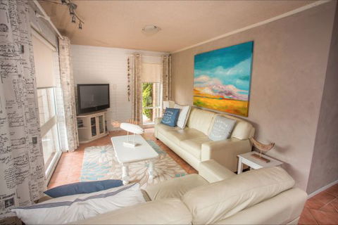 Arlingtons Accommodation - Accommodation Newcastle 5