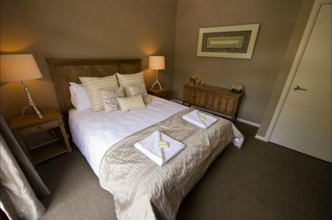 Berowra Waters Penthouse - Accommodation Newcastle 0