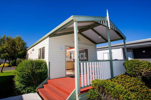BIG4 Hopkins River Holiday Park - Accommodation Newcastle 2