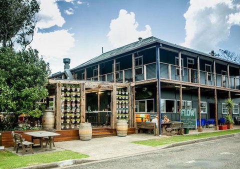 Boogie Woogie Beach House - Accommodation Newcastle 0