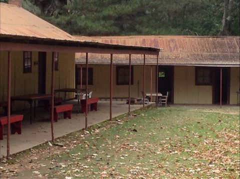 Bright Cabin & Caravan Park - Accommodation Newcastle 1