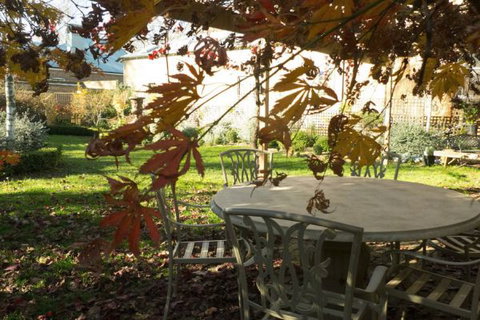 Cadogan Central Luxury - Accommodation Newcastle 8