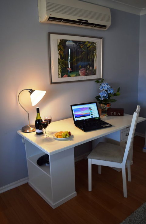 Cutmore Cottages Bed And Breakfast - Accommodation Newcastle 1