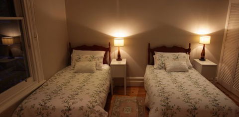Fairbank House - Accommodation Newcastle 6