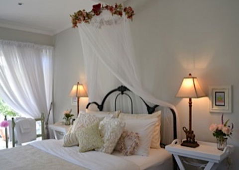 Garden Cottage B And B - Accommodation Newcastle 3