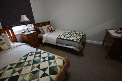 KurracaBurN Heights - Accommodation Newcastle 1