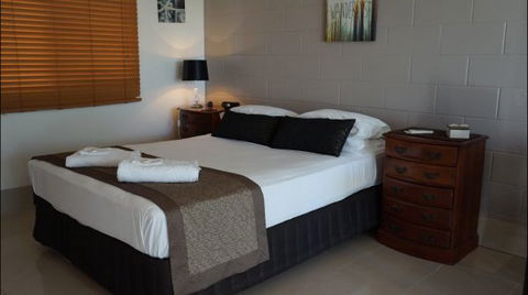 La Solana Holiday Apartments  - Mackay - Accommodation Newcastle 3