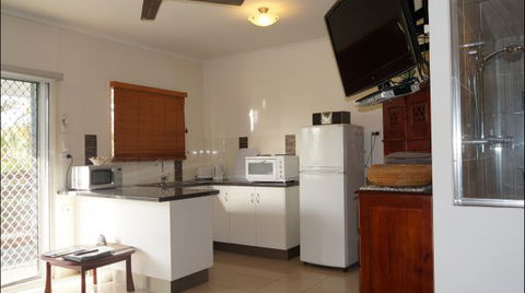 La Solana Holiday Apartments  - Mackay - Accommodation Newcastle 5