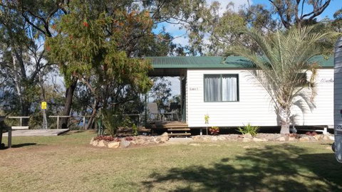 Lake Awoonga Caravan Park - Accommodation Newcastle 3