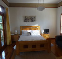 Le Piaf on Treasure Bed and Breakfast - Accommodation Newcastle