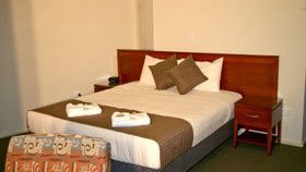 Jacksons Motor Inn - Accommodation Newcastle 10