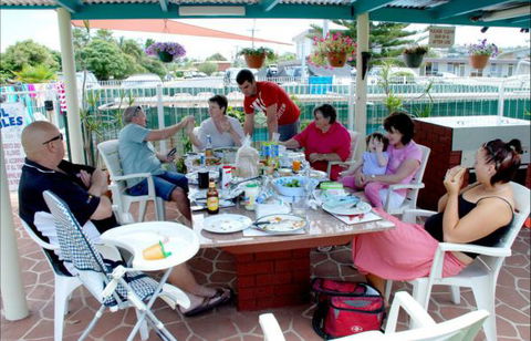 Mermaid Holiday Units - Accommodation Newcastle 0