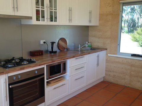 Muntiri Lodge Eco Retreat - Accommodation Newcastle 4