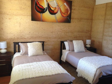 Muntiri Lodge Eco Retreat - Accommodation Newcastle 6