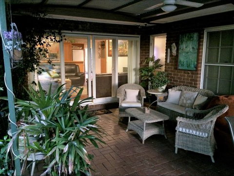 Palm Haven Bed And Breakfast - Accommodation Newcastle 0