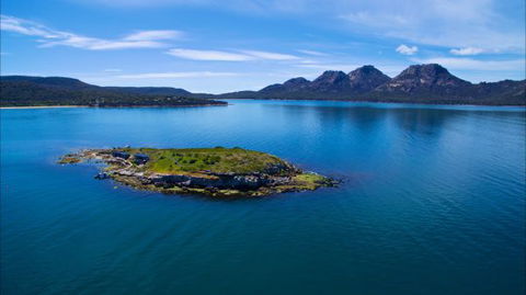 Picnic Island - Accommodation Newcastle 1