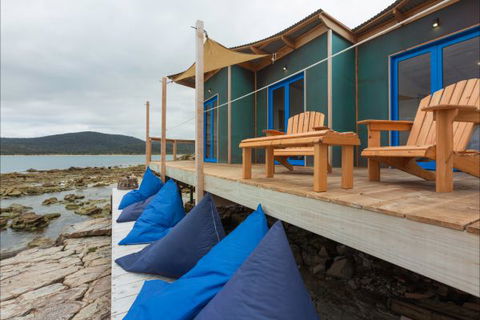 Picnic Island - Accommodation Newcastle 7