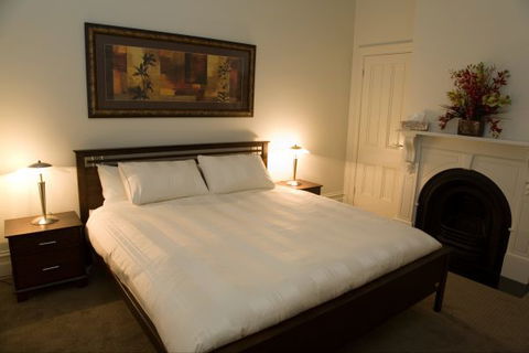 Sabina On Little Myers - Accommodation Newcastle 0