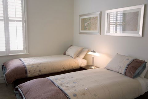 Sabina On Little Myers - Accommodation Newcastle 2