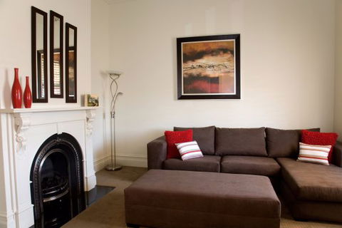 Sabina On Little Myers - Accommodation Newcastle 3