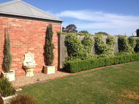 Sabina On Little Myers - Accommodation Newcastle 9