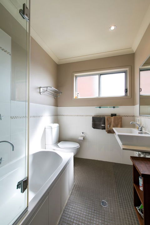 Snow Fall Lodge At Falls Creek - Accommodation Newcastle 5