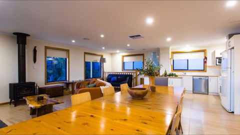 Southern Ocean Lookout - Accommodation Newcastle 4