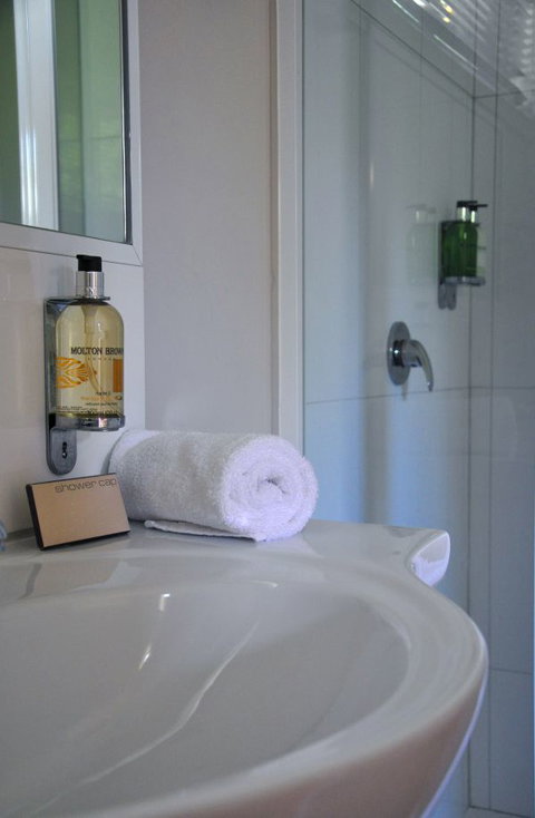Tessies Studio - Accommodation Newcastle 4
