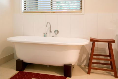 Tessies House - Accommodation Newcastle 6